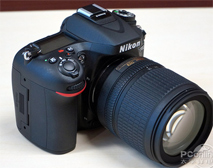 ῵D7100